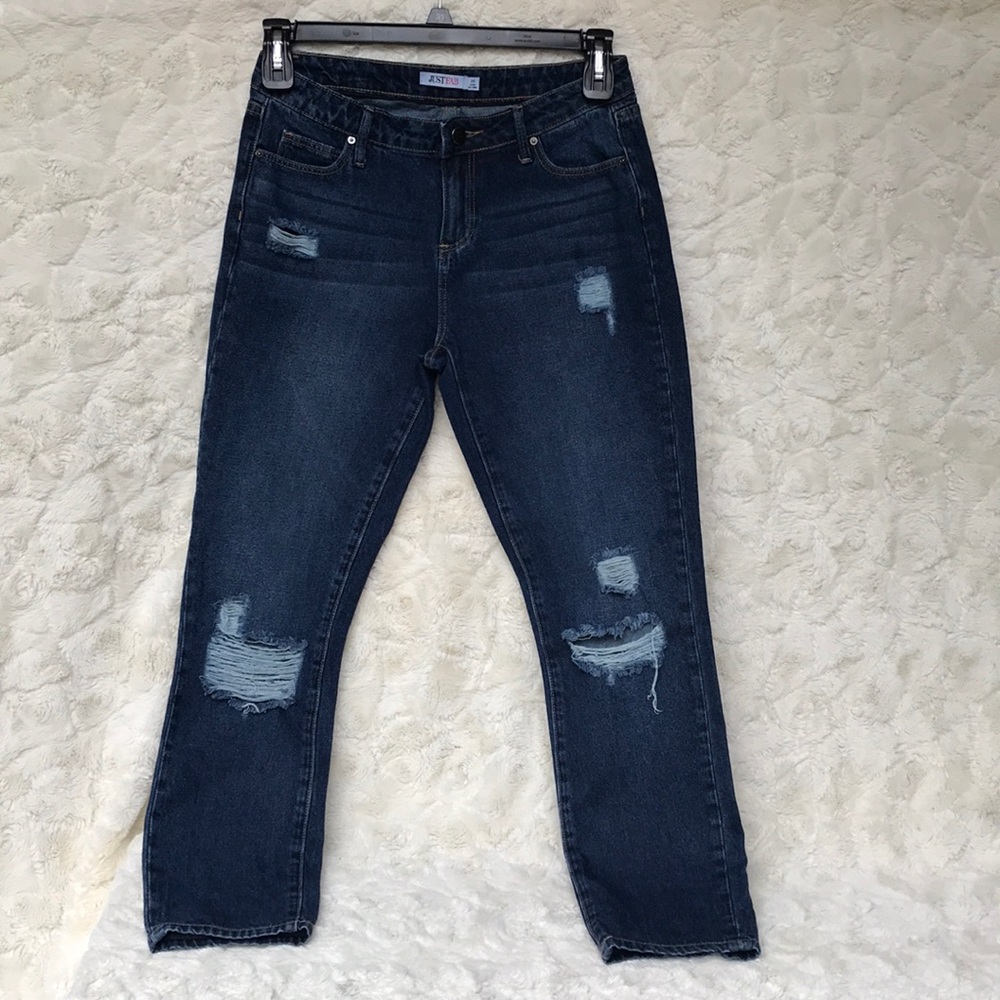 EUC Just Fab Distressed Blue Jeans Sz28